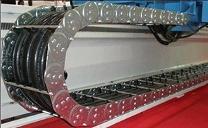 1677461489719474.jpg 百度推廣鋼制拖鏈.jpg